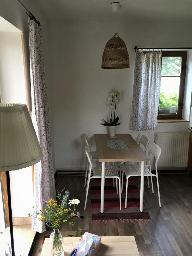Apartman U Pamatneho Stromu Apartment Ceska Lipa Luaran gambar